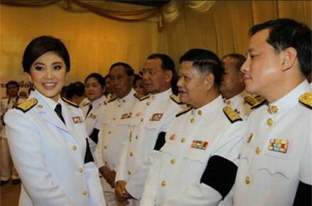 http://img.tin247.com/Images/Uploaded/Share/2013/05/06/Ve-dep-nu-Thu-tuong-Thai-Yingluck_10.jpg