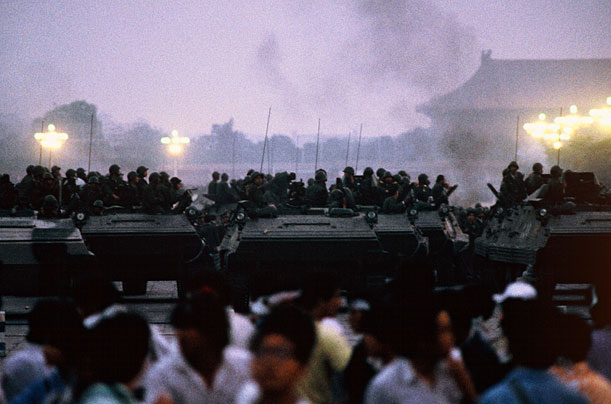 http://img.timeinc.net/time/photoessays/2009/tiananmen_square/tiananmen_08.jpg