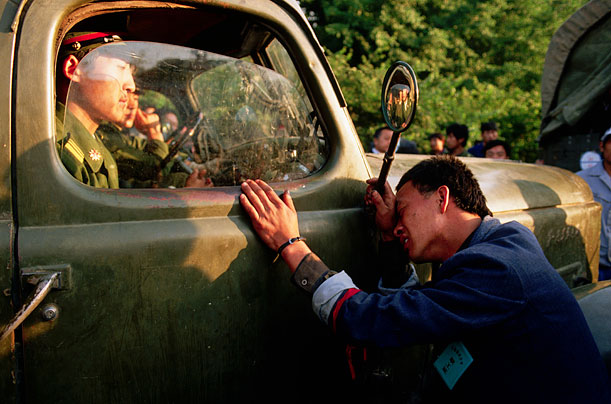 http://img.timeinc.net/time/photoessays/2009/tiananmen_square/tiananmen_15.jpg