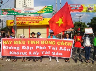 http://2.bp.blogspot.com/-QgGvK4eGpJA/U3UNegKiQiI/AAAAAAABkQM/cmHJSz8O7lw/s1600/hay-bieu-tinh-dung-cach-dung-dap-pha-tai-san-2.jpg