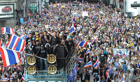 biểu tình, Thái Lan, Yingluck Shinawatra, Suthep Thaugsuban
