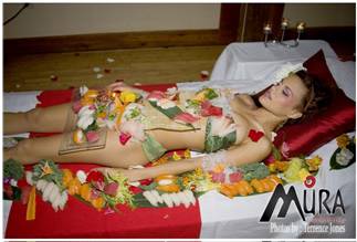 http://img2.tamtay.vn/files/photo2/2012/4/18/11/4968401/4f8e3c83_10ea4cbf_nyotaimori%20-%20naked%20sushi-sushi%20khoa%20than%20%2037.jpg